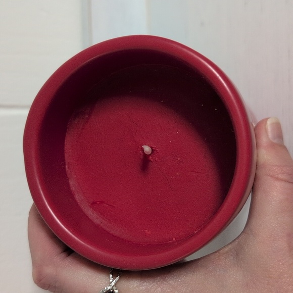 RAE DUNN PEPPERMINT BARK CANDLE - Picture 4 of 4